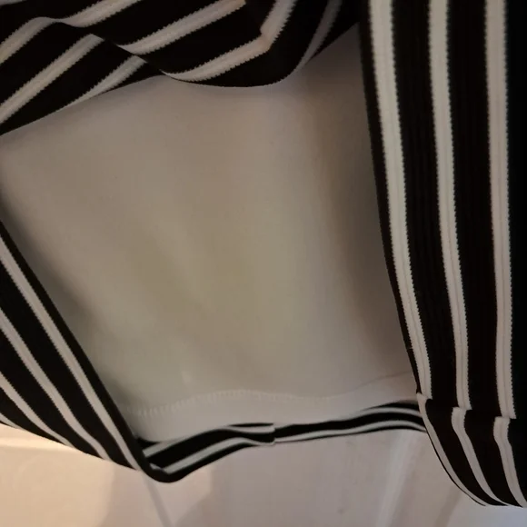 Guess Striped Cold Shoulder Dress - Picture 7 of 14